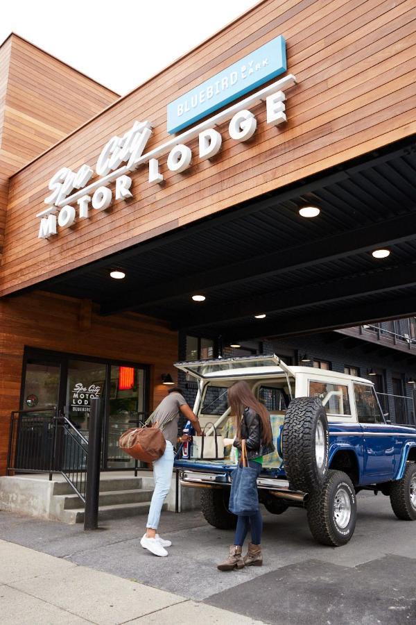 Bluebird Spa City Motor Lodge Saratoga Springs Exterior foto