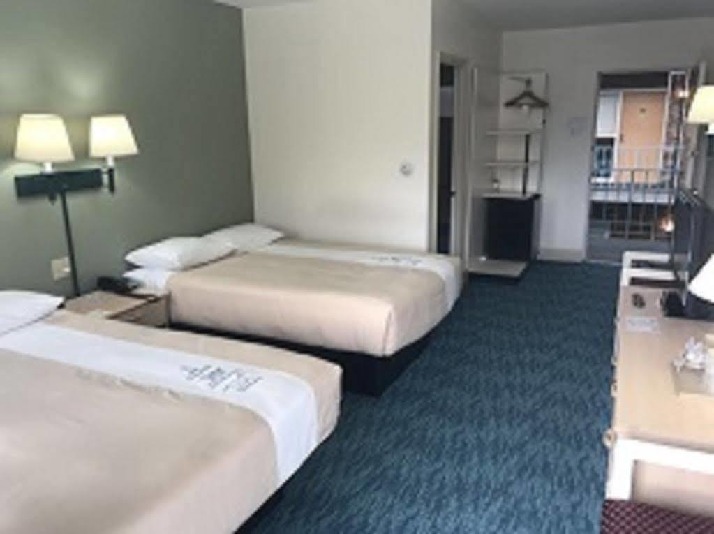 Bluebird Spa City Motor Lodge Saratoga Springs Exterior foto
