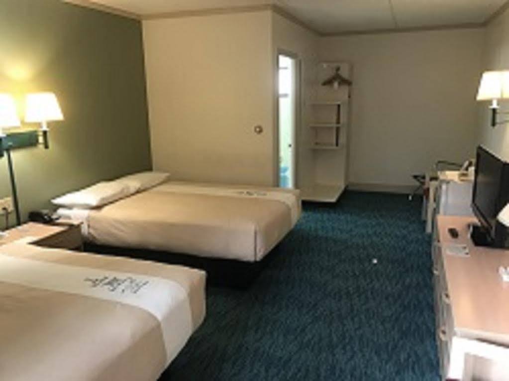 Bluebird Spa City Motor Lodge Saratoga Springs Exterior foto